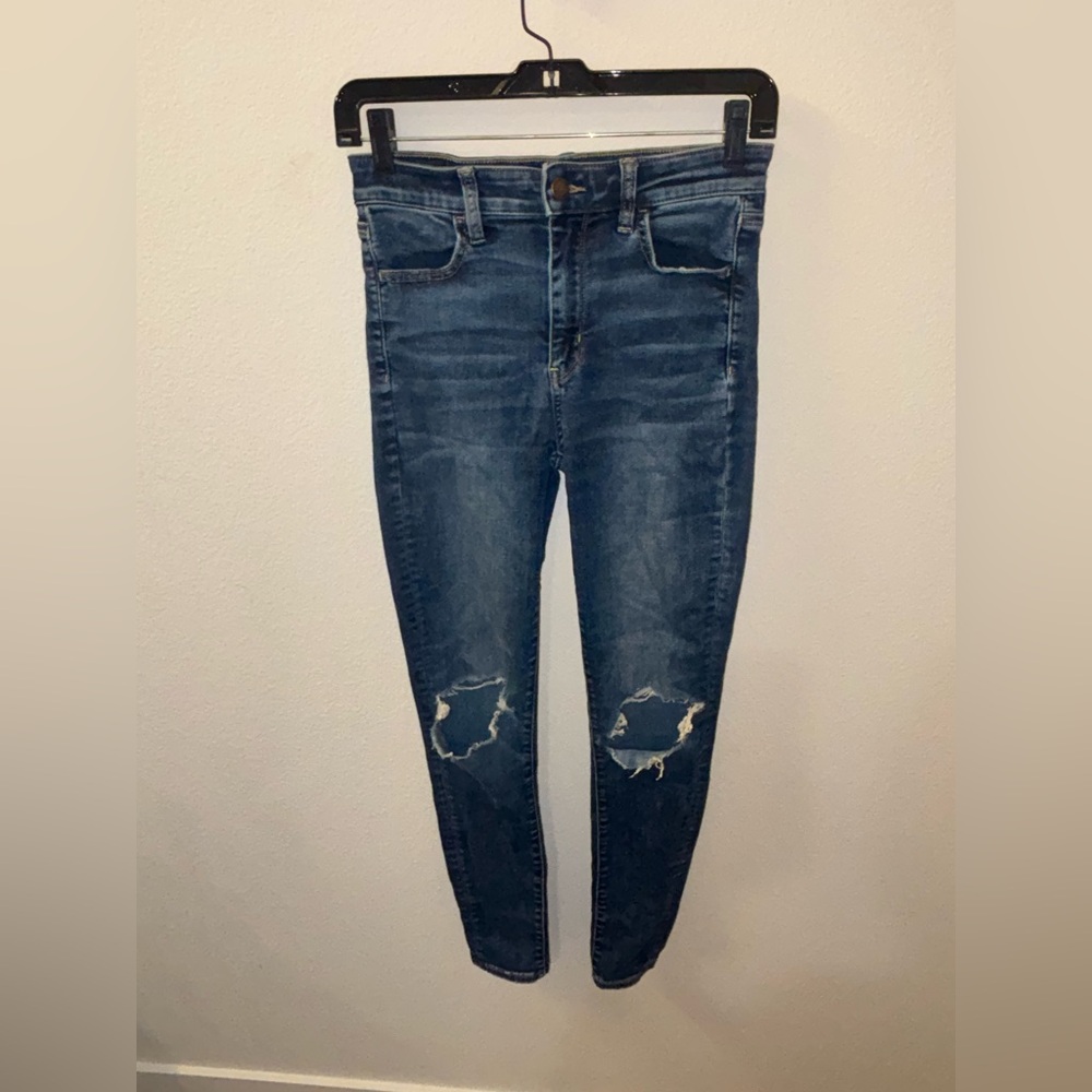 American Eagle High Rise Next Level Stretch Jegging Ripped Dark Wash Size 4